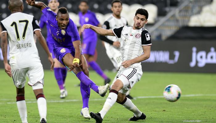 العين يحتج على قرارات حكم مباراته أمام الجزيرة في الدوري الإماراتي