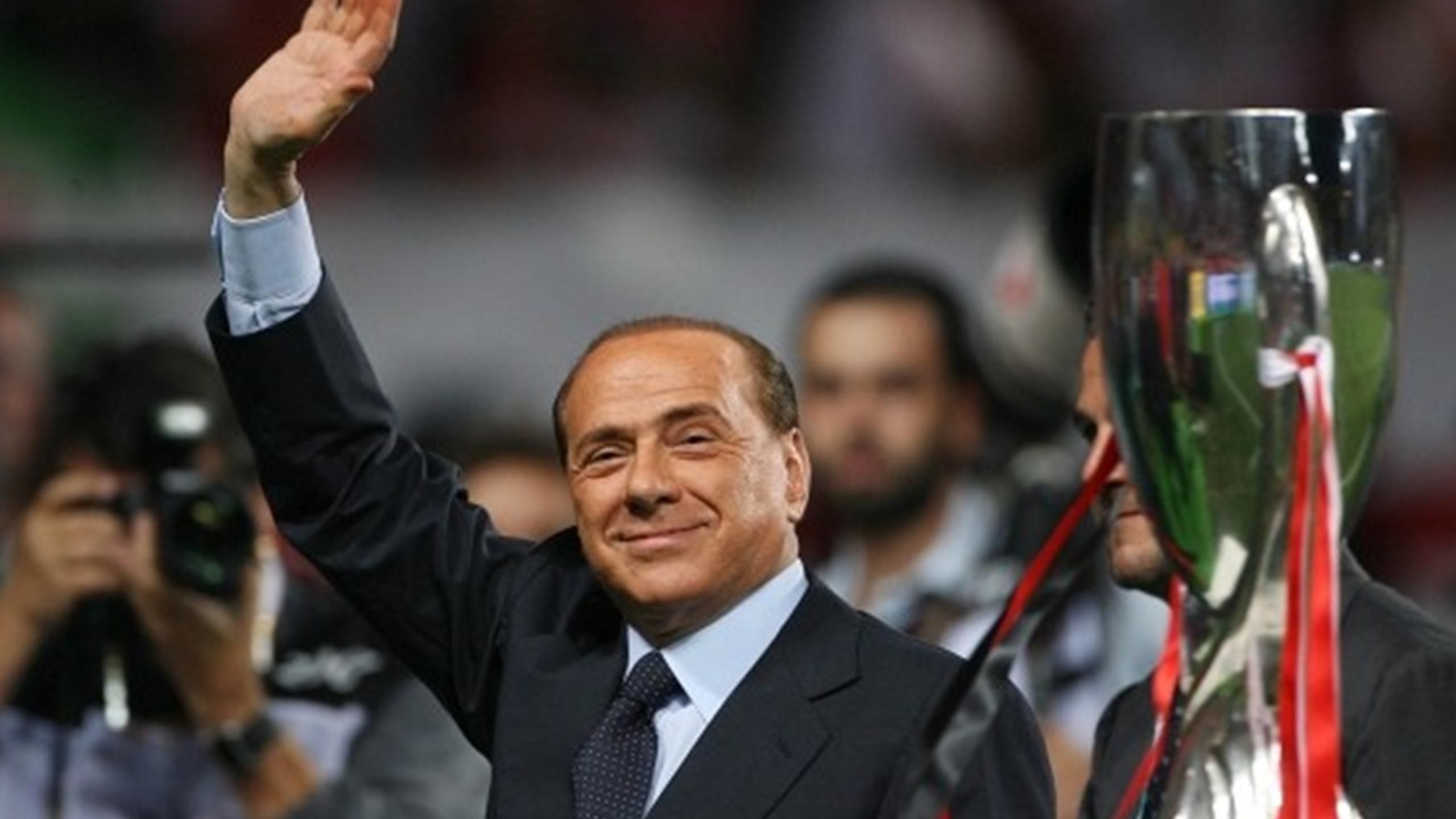 بيرلسكونى يتبرع بـ10 ملايين يورو لمستشفيات إيطاليا لمواجهة كورونا