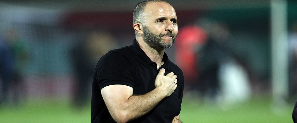 بلماضي يوجه رسالة مؤثرة لــ منتخب الخضر ..وهذه هديتنا للشعب الجزائري!