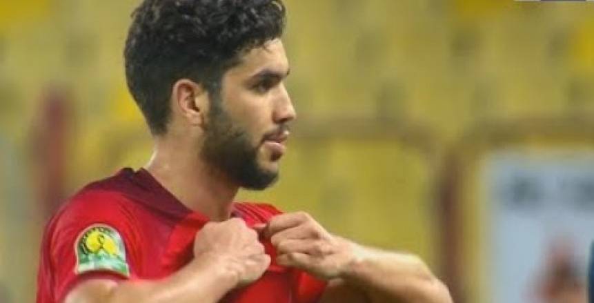 وليد أزارو وسيلة مدافع الوداد المغربي للانتقال إلى الأهلى