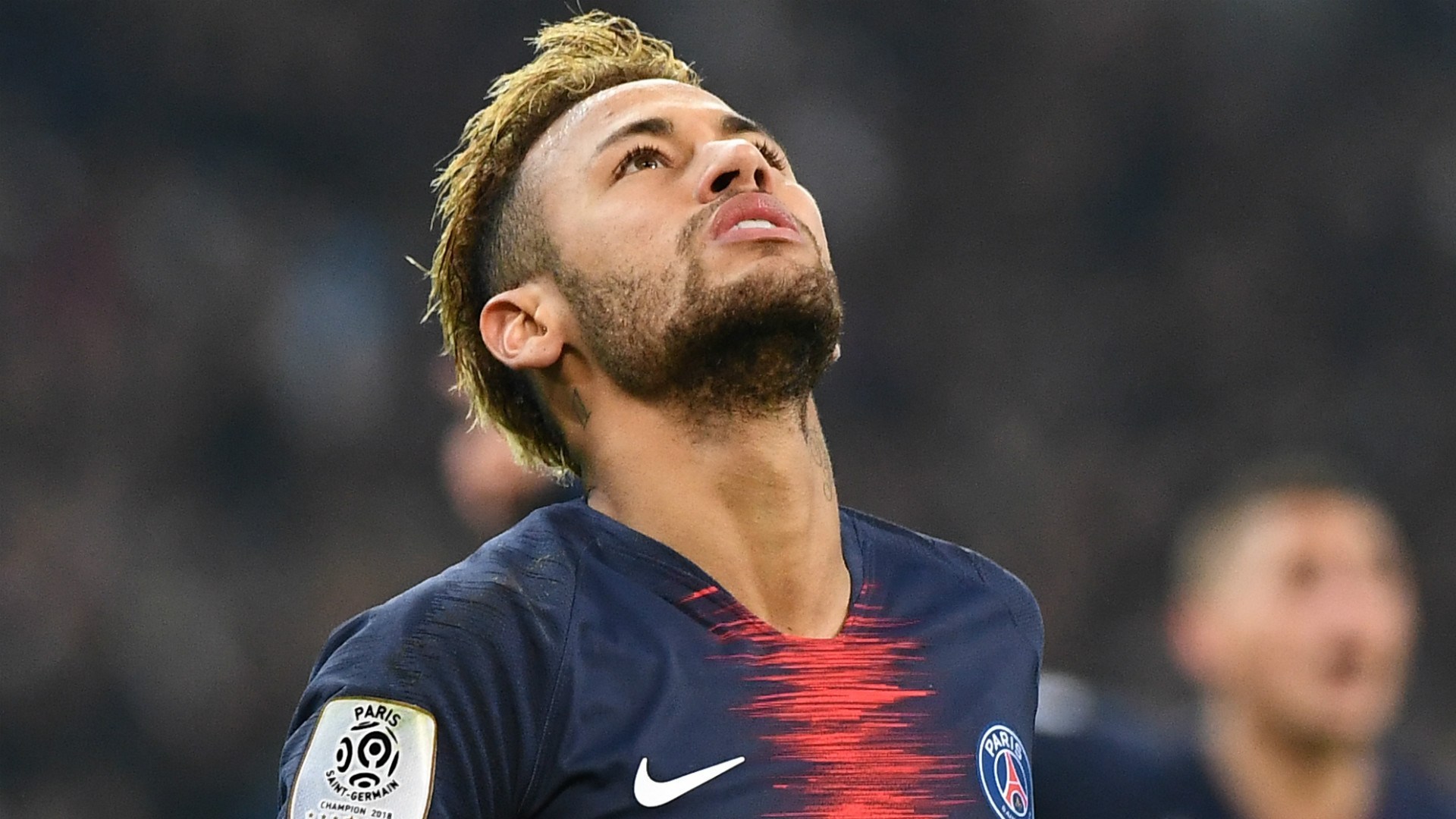 نيمار يرفض 100مليون يورو مكافأة تمديد عقده من أجل برشلونة