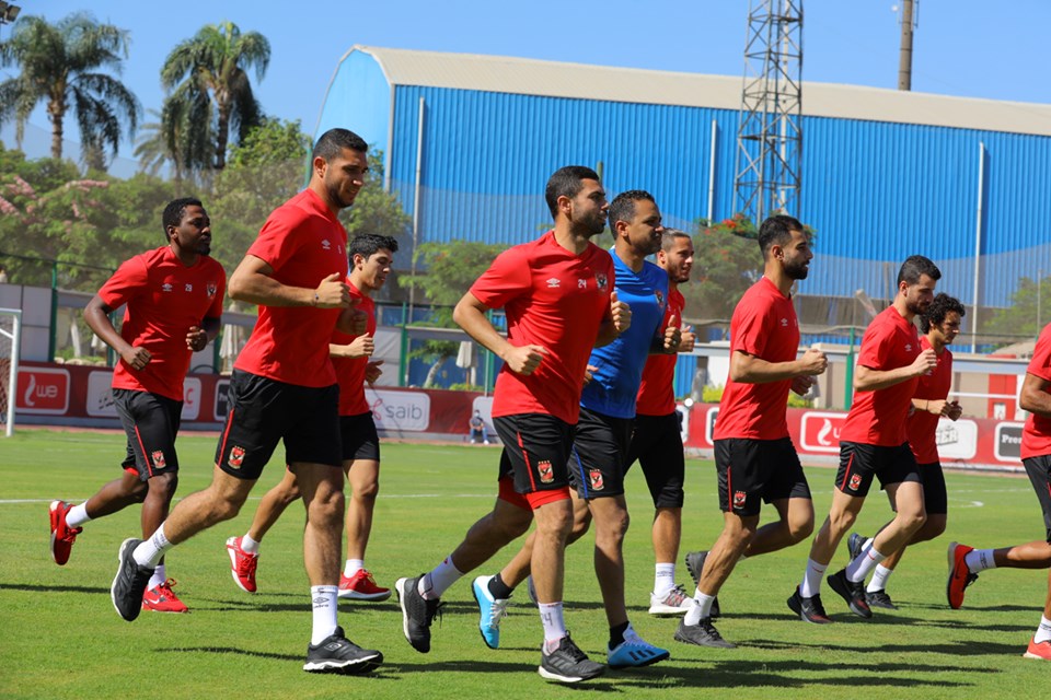 أخبار الأهلي : ابراهيم سعيد يهاجم نجم الأهلي : ماشيه معاه بالحظ !!