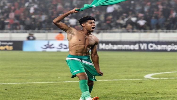 الرجاء المغربي يصدم مهاجمة حميد أحداد بقرار مفاجئ