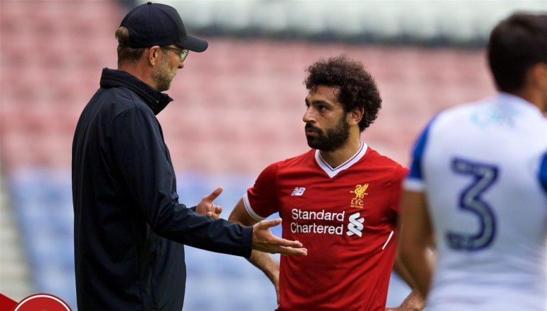 كلوب يكشف سبب غياب محمد صلاح وروبيرسون عن المباريات والتدريبات