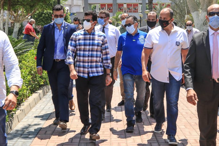 أخبار الأهلي : صور| وزير الشباب والرياضة يظهر في الأهلي.. تعرف على السبب