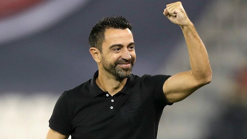 السد القطري يقطع الطريق علي برشلونة ويجدد عقد تشافي لموسم إضافي