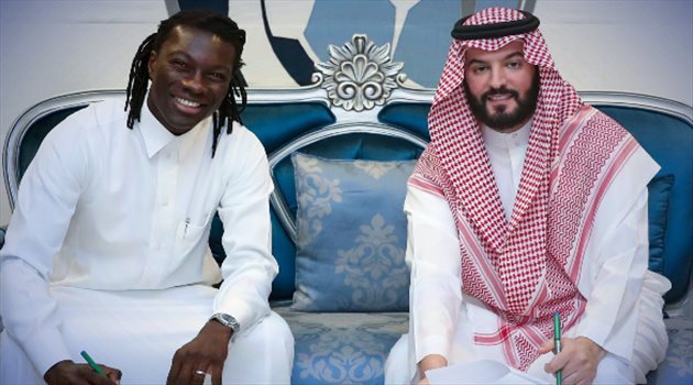 بافيتمبي جوميز بالـ”جلباب” يجدد للهلال السعودي حتى 2022