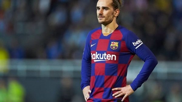 برشلونة يتلقي ضربة جديدة ويعلن رسميا غياب جريزمان حتى نهاية الموسم