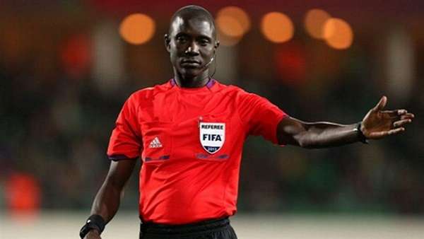 كاف يكشف اتجاهاته نحو تعيين حكم مباراة الأهلي والوداد واستبعاد جاساما