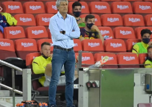 مدرب برشلونة يكسر صمته :لست مهددا بالإقالة وأشعر بالدعم من اللاعبين