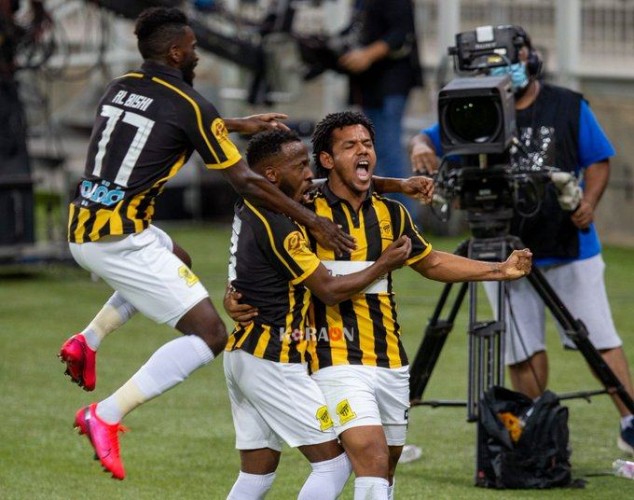 الدوري السعودي ..الاتحاد يكتسح الفيحاء برباعية مقابل هدف(فيديو)