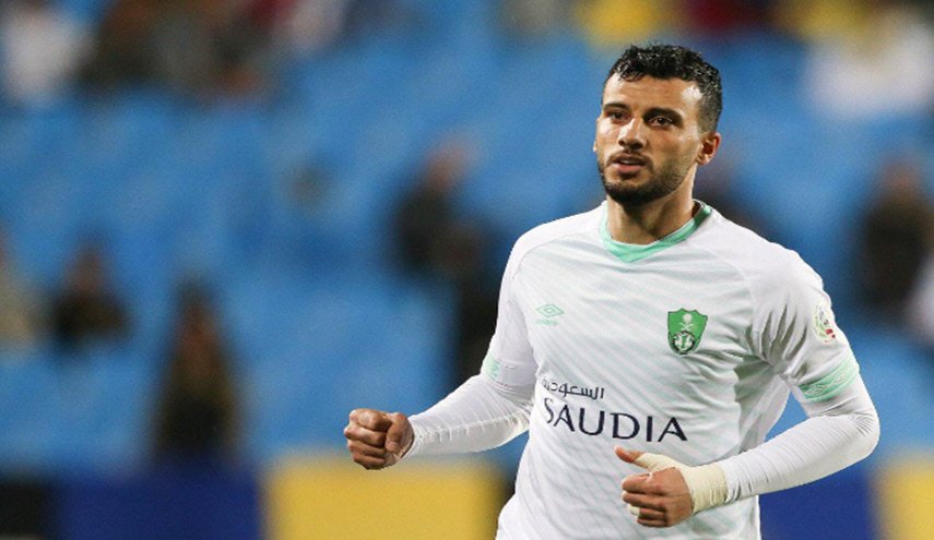 كشف سر طلب السومة مغادرة الأهلي السعودي.. وناد عربي يغازلة