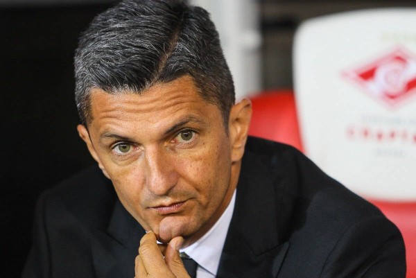 مدرب الهلال السعودى يحذر اللاعبين من الإفراط فى تناول اللحوم