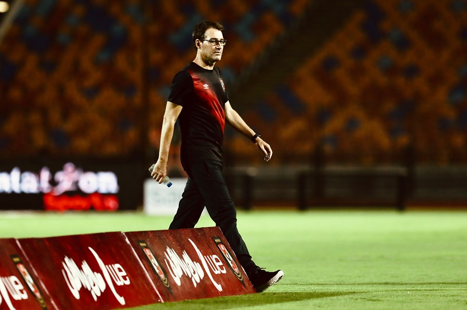 أخبار الأهلي : عاجل .. الأهلي يرسل تذاكر الطيران للمدرب الجديد
