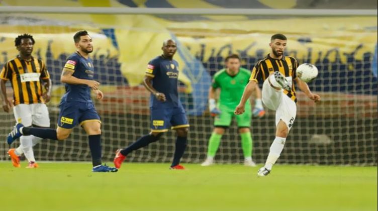 اتحاد جدة يتعادل مع النصر ويبقي بمنطقة الخطرفي الدوري السعودي(فيديو)