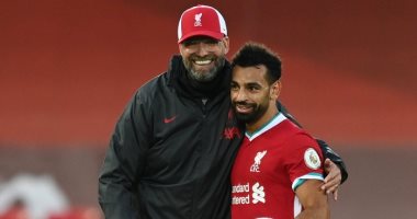 صلاح يقود ليفربول بهاتريك للفوز علي ليدز بالبريميرليج..وكلوب:أنا مندهش(فيديو)