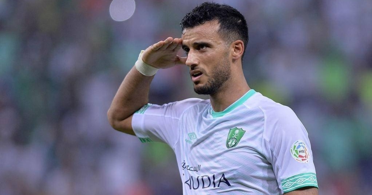 عمر السومة يتقدم بطلب رسمي للرحيل عن الأهلي السعودي(فيديو) - ستاد الأهلي