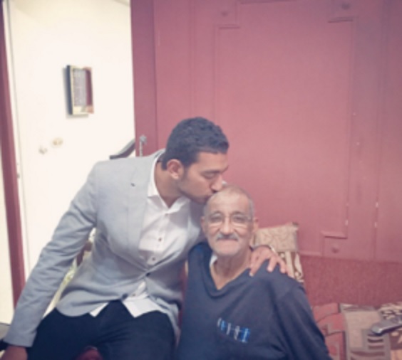 كوكا يحيى الذكرى الخامسة لوفاة والده: “اللهم أغفر لأغلي من غابوا عنا “(صورة)