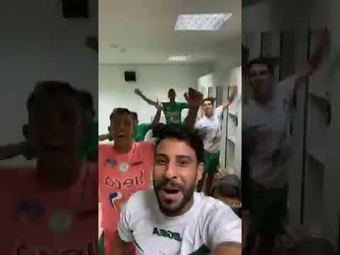 لاعبى الرجاء في فرحة هستيرية احتفالا بلقب الدوري المغربى (فيديو)