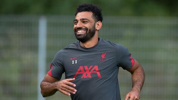 محمد صلاح يواصل تدريباته وينشر صورة جديدة داخل حوض السباحة(صورة)