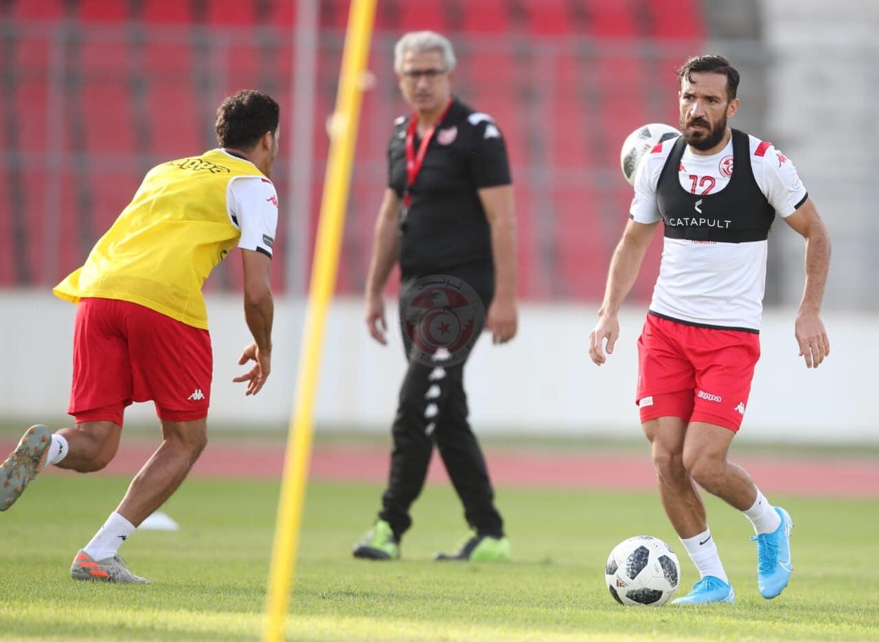 منتخب تونس يبدأ معسكره وسط قيود صحية بمشاركة معلول وساسي