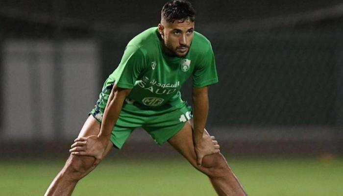 والد البلايلى يكشف عن اقترابه من التوقيع لنادي في الدوري الإسباني
