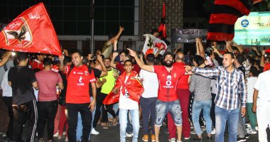 أخبار الأهلي : جماهير الأهلي تستقبل بعثة الفريق في الإمارات