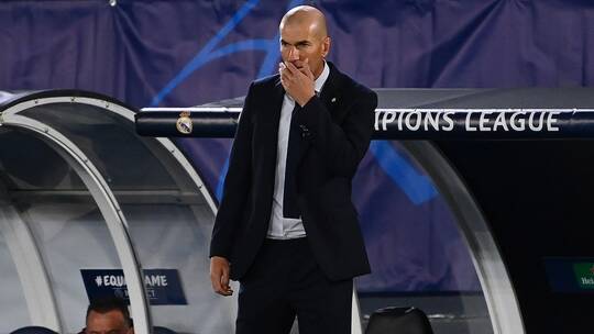 ريال مدريد يتلقي رباعية مذله أمام فالنسيا3 ركلات جزاء وهدف عكسي..وزيدان يعلق(فيديو)