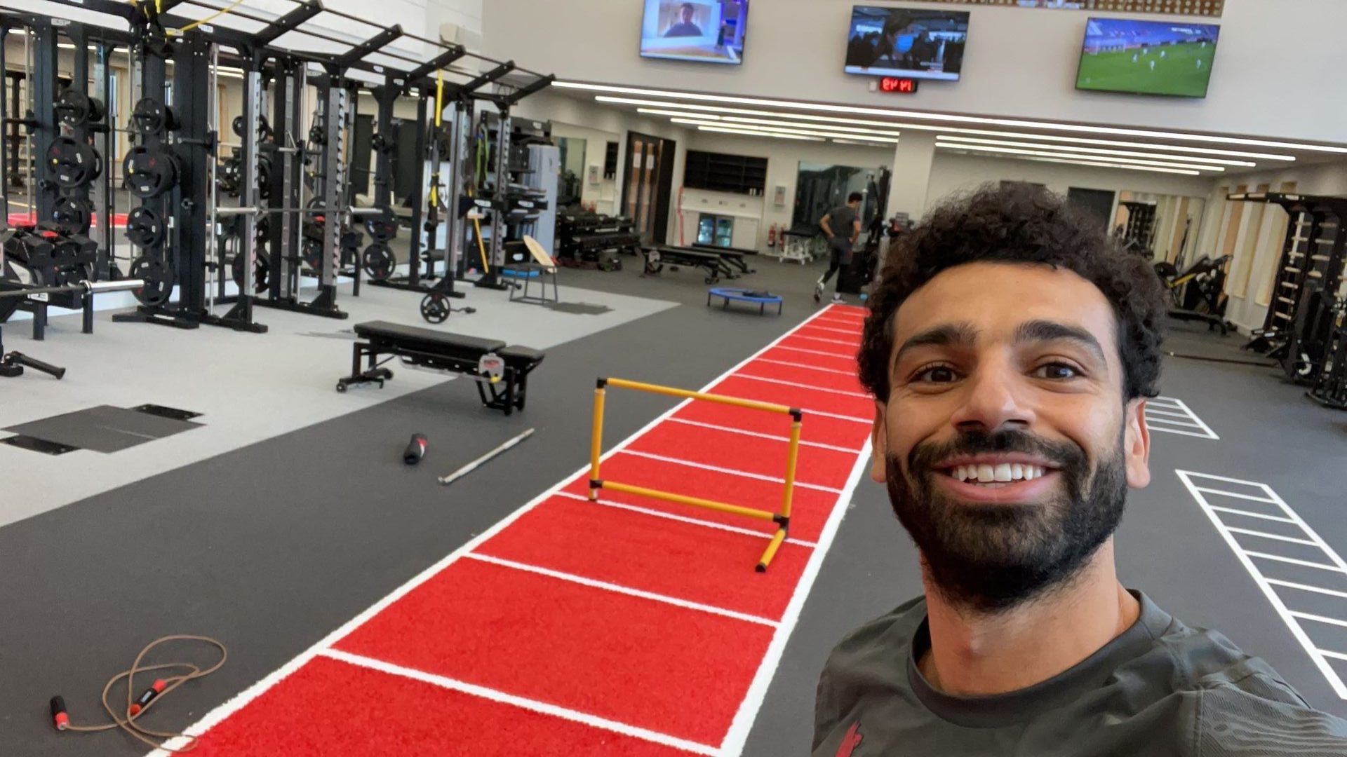 صلاح يعود للتدريبات بعد أن هزم كورونا..واللاعب:أشكر الجميع عل الدعم المستمر