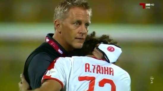 نجل أبوتريكة ينهمر في البكاء لإهداره ركلة ترجيح تسببت في خروج العربي من كأس قطر