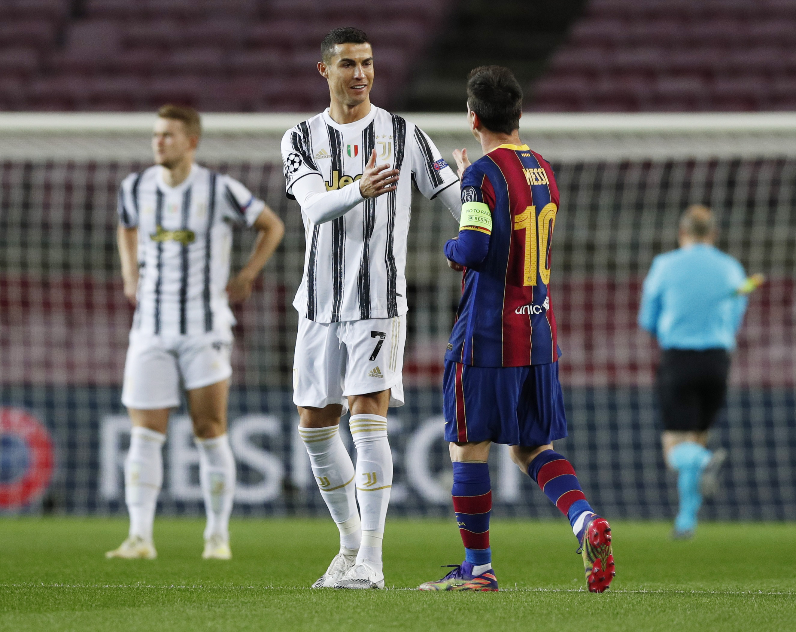 يوفنتوس يتقدم على برشلونة بثنائية نظيفة في شوط أول مثير بدوري الأبطال(فيديو)