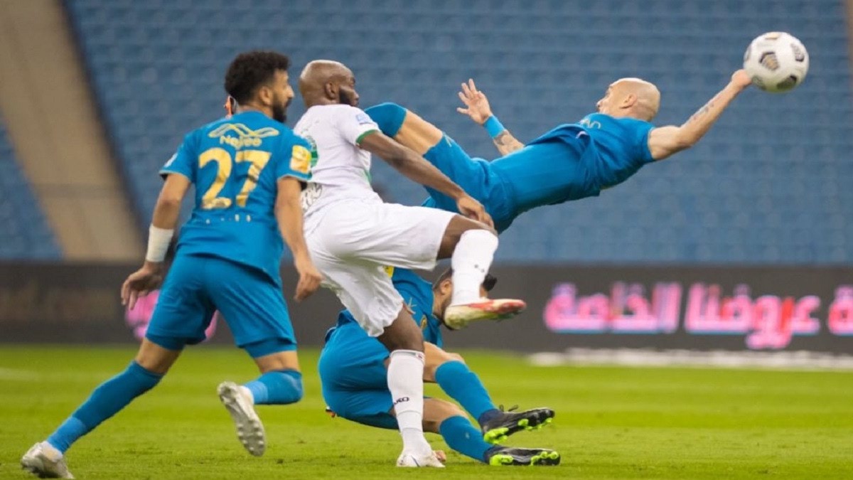 حمدالله ينتظر عقوبة انضباطية بعد تعادل النصر مع الاتفاق (فيديو)