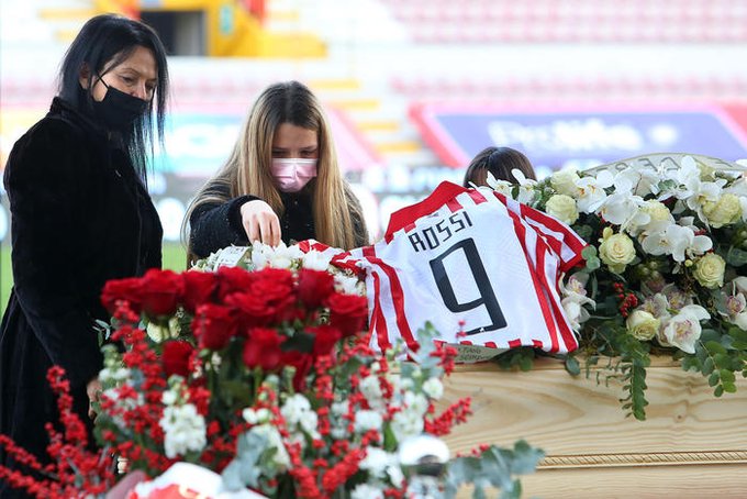 منزل النجم الإيطالي الراحل باولو روسي يتعرض للسطو أثناء مراسم جنازته