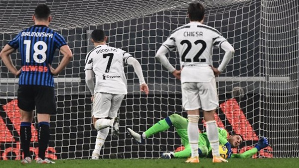 يوفنتوس يقع في فخ التعادل أمام أتلانتا في الدوري الإيطالي(فيديو)