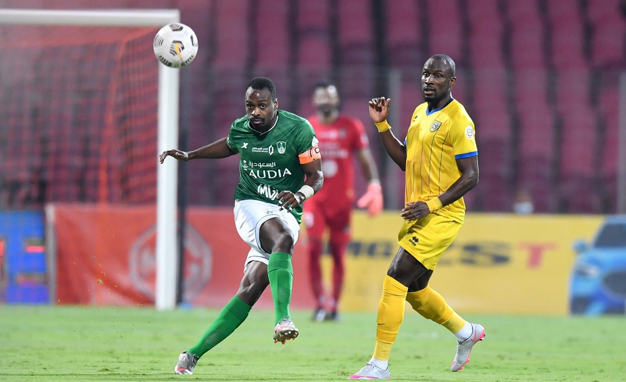 الأهلي يفشل في اقتناص صدارة الدوري السعودي ..ويسقط بثلاثية أمام التعاون