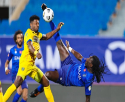 الدوري السعودي .. هدفان على طريقة رونالدو في مباراة واحدة(فيديو)