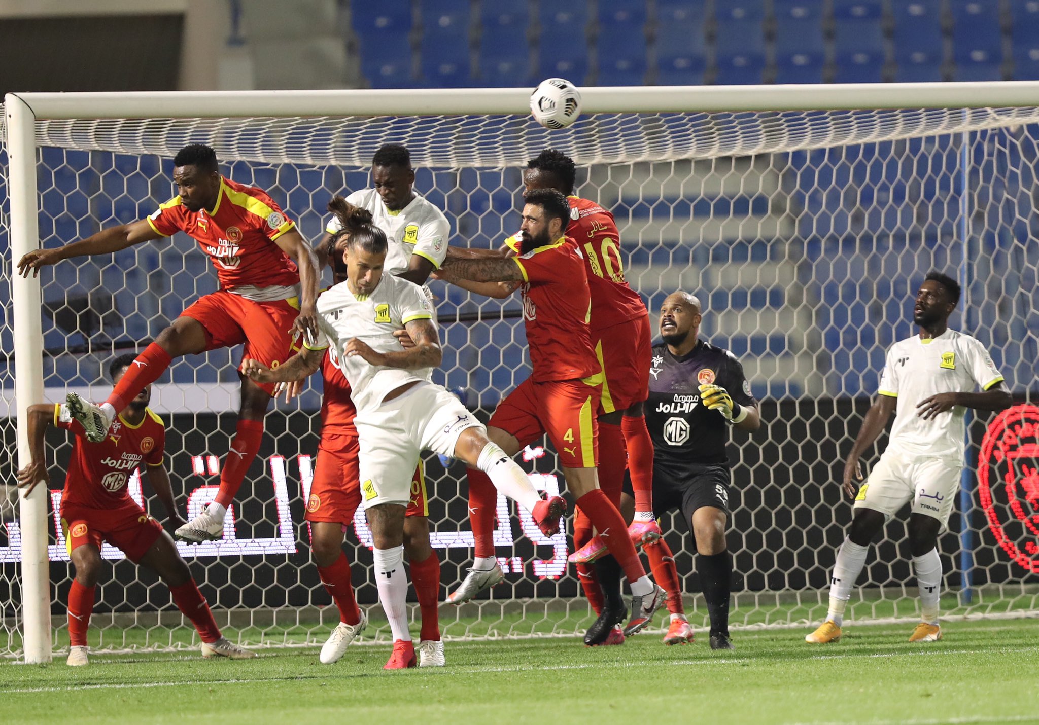 الاتحاد يكتسح القادسية برباعية بالدورى السعودى فى غياب حجازى(فيديو)