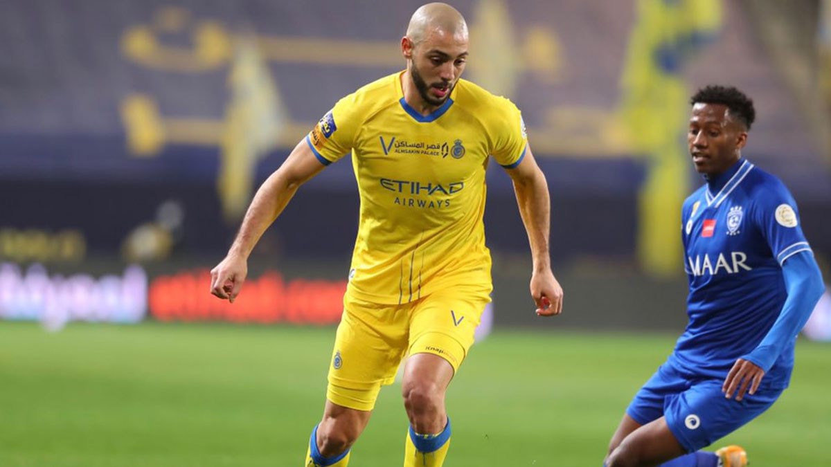 الهلال والنصر .. لقطة طريفة بين نور الدين أمرابط والحكم (فيديو)