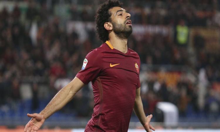 جماهير ليفربول تطالب بمنح محمد صلاح شارة قيادة الريدز:الأجدر بارتدائها(صور)