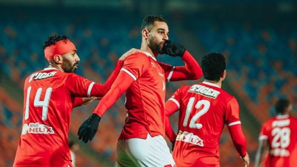 أخبار الأهلي: الأهلي يستقر على بديل عمرو السولية.. وينتظر إشارة كولر لحسم الصفقة
