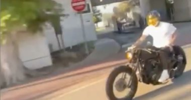 ديفيد بيكهام سائق دراجات نارية فى أحدث ظهور بشوارع ميامي(فيديو)