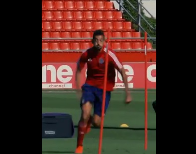 كوكا يعود لتدريبات أولمبياكوس بعد التعافى من الإصابة (فيديو)