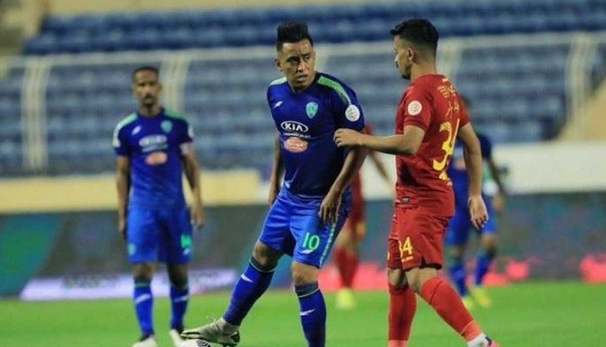 الدوري السعودي .. مشادة بين رئيسي ناديي ضمك والفتح تصل لقسم الشرطة(فيديو)