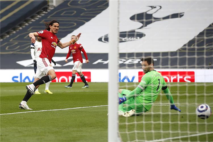 الدوري الإنجليزي .. هدف عابر للقارات الأفضل بالبطولة (فيديو)