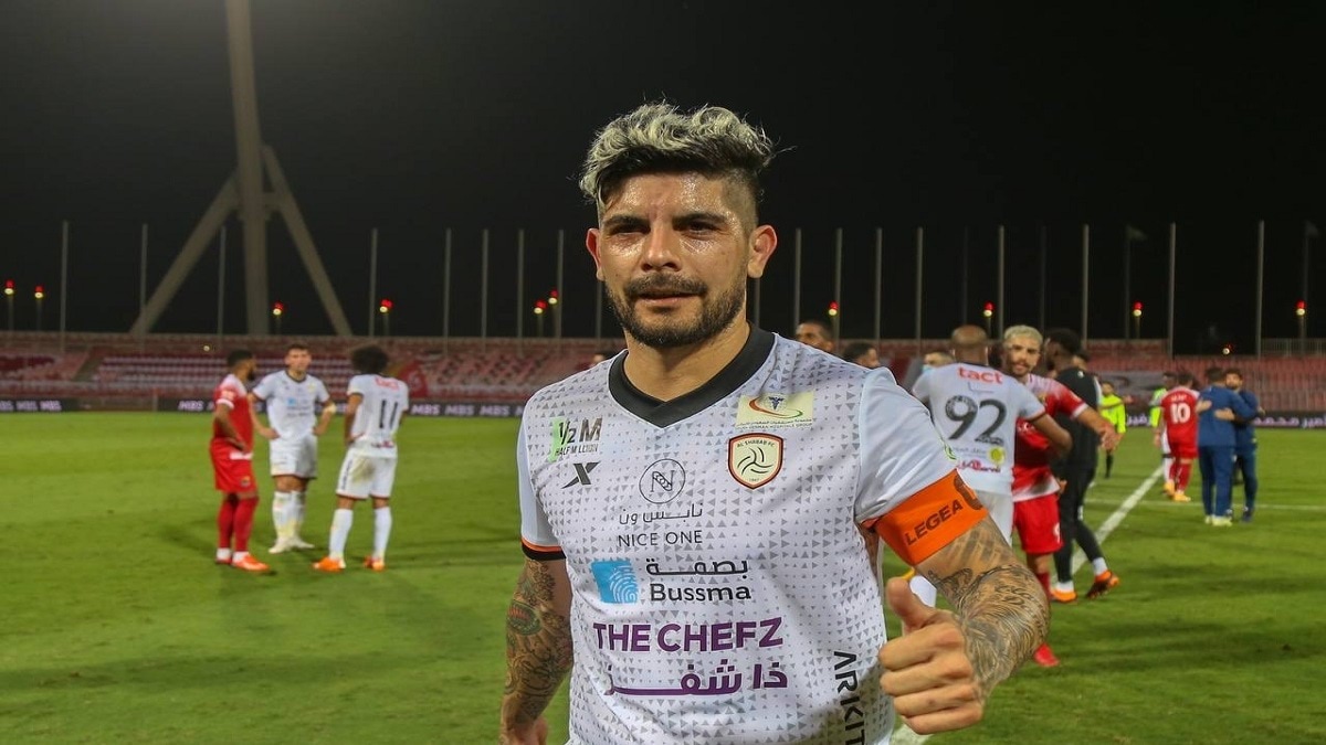 الدوري السعودي .. نجل إيفر بانيجا لاعب الشباب يتهم الهلال بشراء الحكام(فيديو)