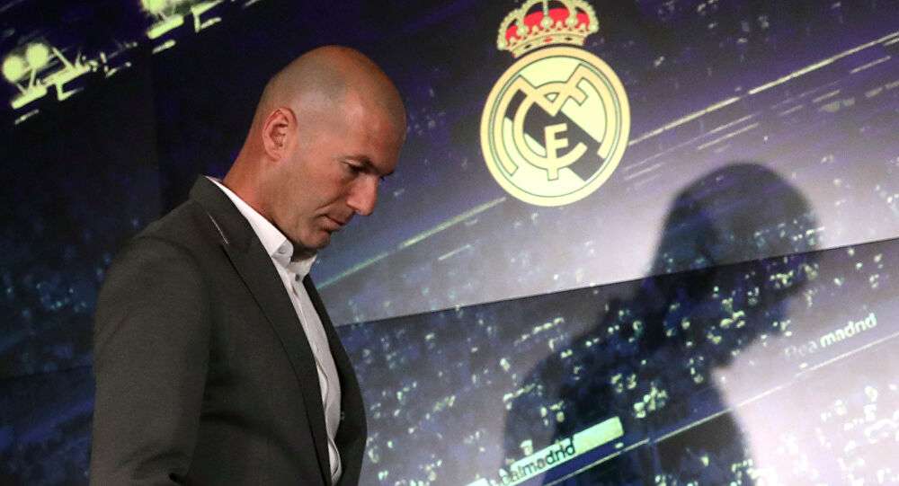 رسميا .. ريال مدريد يعلن استقالة زين الدين زيدان من منصبه