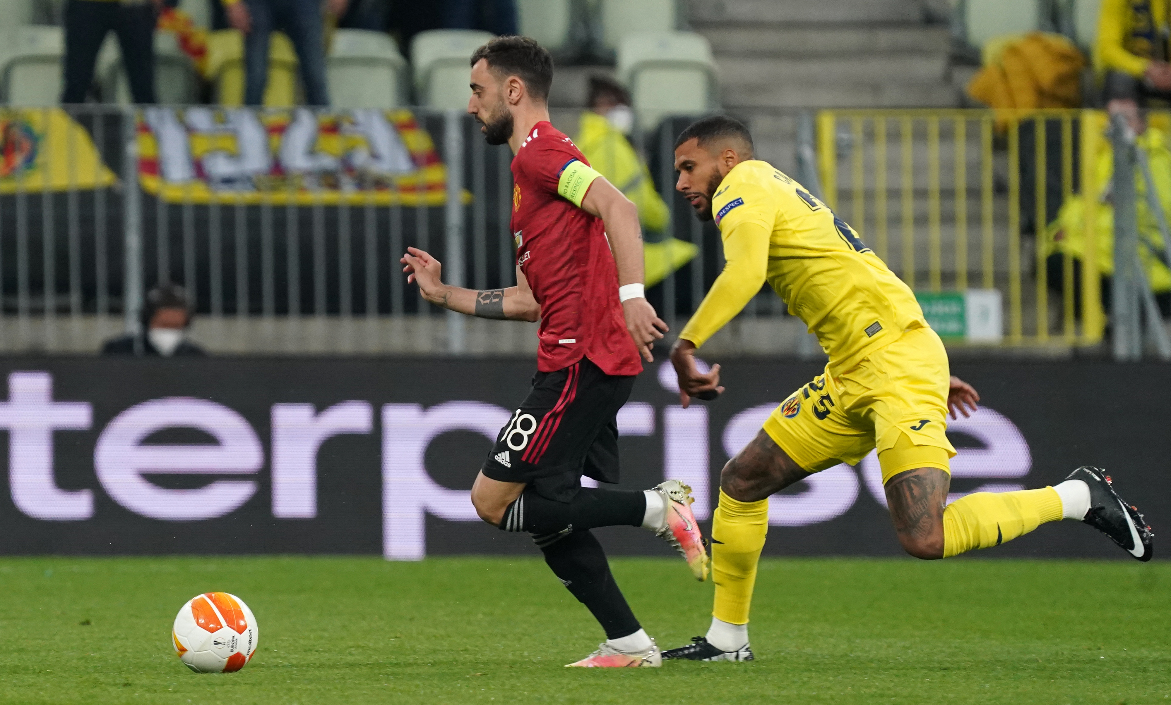 فياريال يصعق أتلتيكو ويهدي ريال مدريد وصافة الدوري الاسباني. …. نابولى يتخطى سامبدوريا بثنائية فى ختام مشواره بالدوري الإيطالي