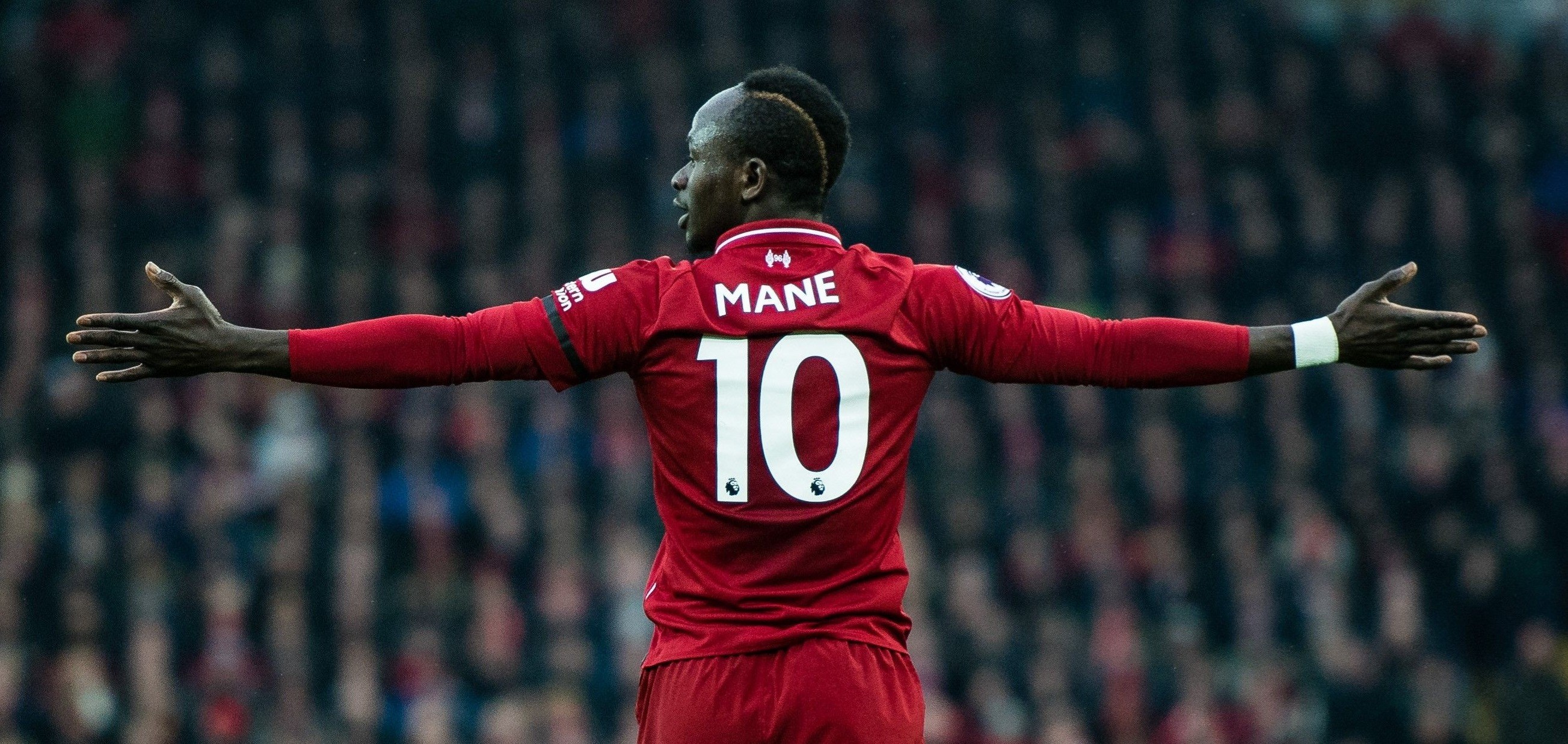فيفا يحتفل بإحراز مانى أسرع هاتريك فى تاريخ الدورى الإنجليزى(فيديو)