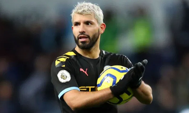 أجويرو يغيب عن الأرجنتين أمام تشيلي وكولومبيا بعد إصابتة بفيروس كورونا