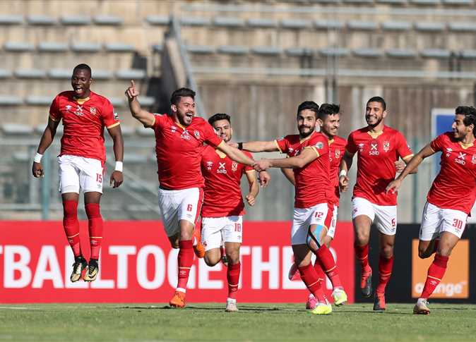 كاف يدرس حضور 15 ألف مشجع فى نهائي دوري أبطال أفريقيا